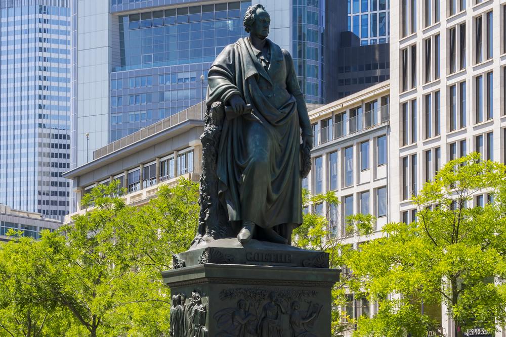 Goethe-monument-in-Frankfurt